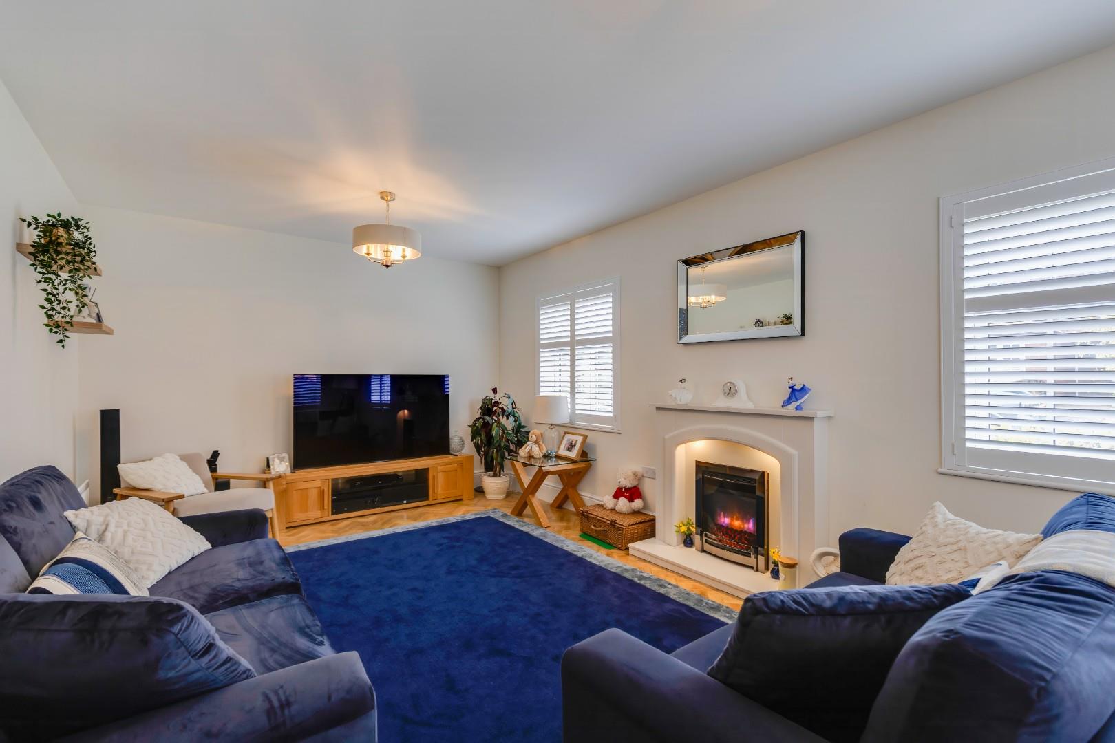 35 Goldsland Walk, Wenvoe, CF5 6FD